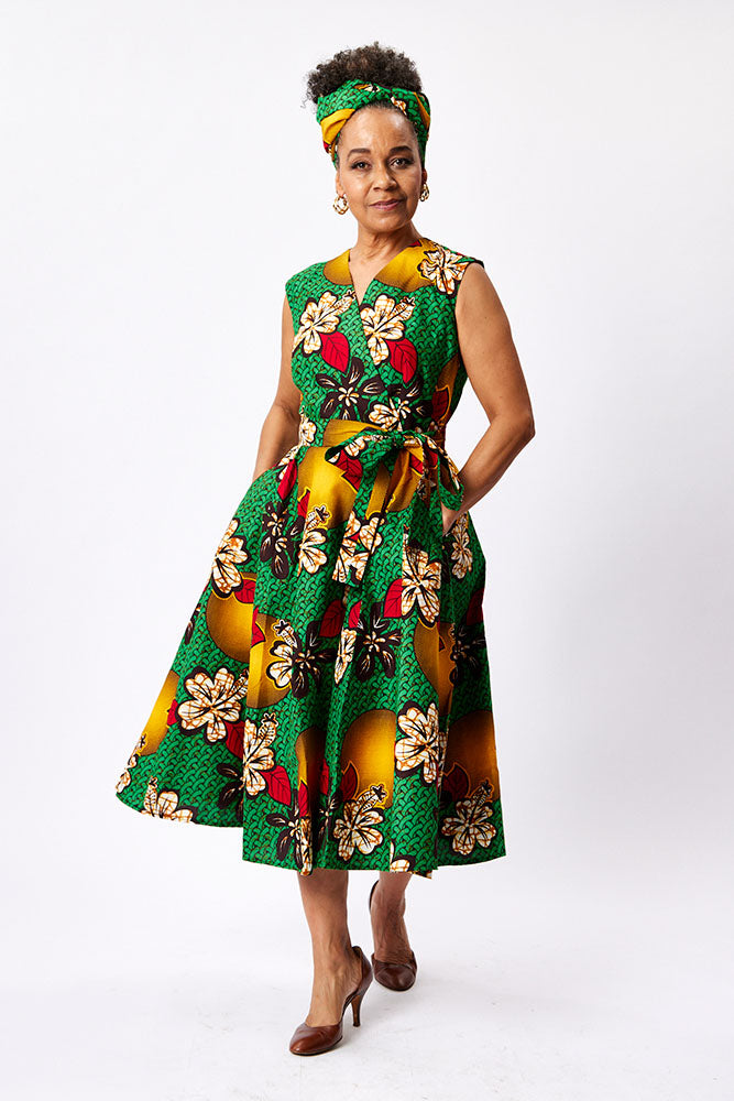 Sleeveless Full gore dress