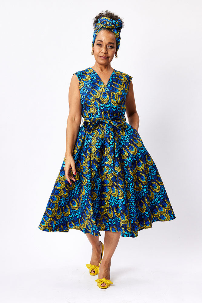 Sleeveless Full gore dress