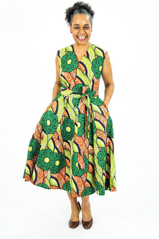 Sleeveless Full gore dress